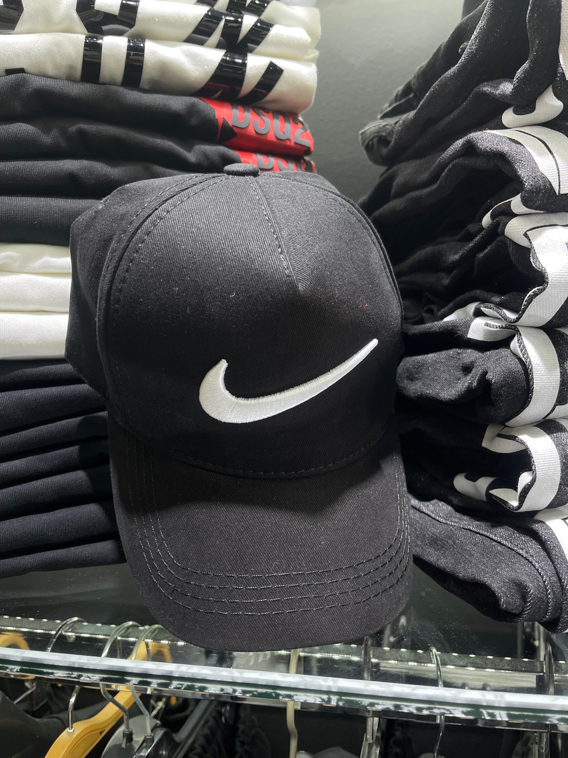 Nike μαύρο - λευκό