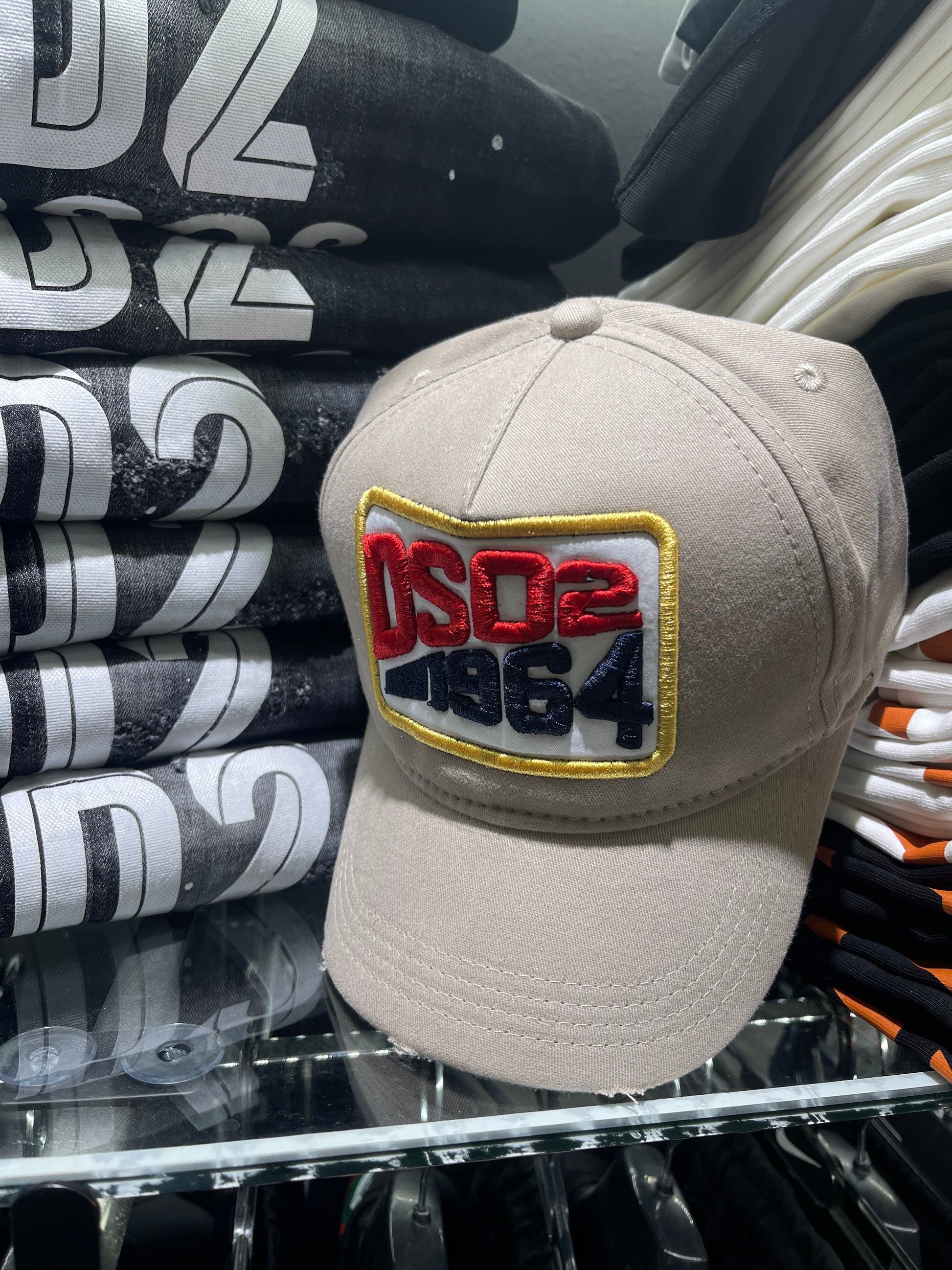 Dsquared2 1964 μπεζ