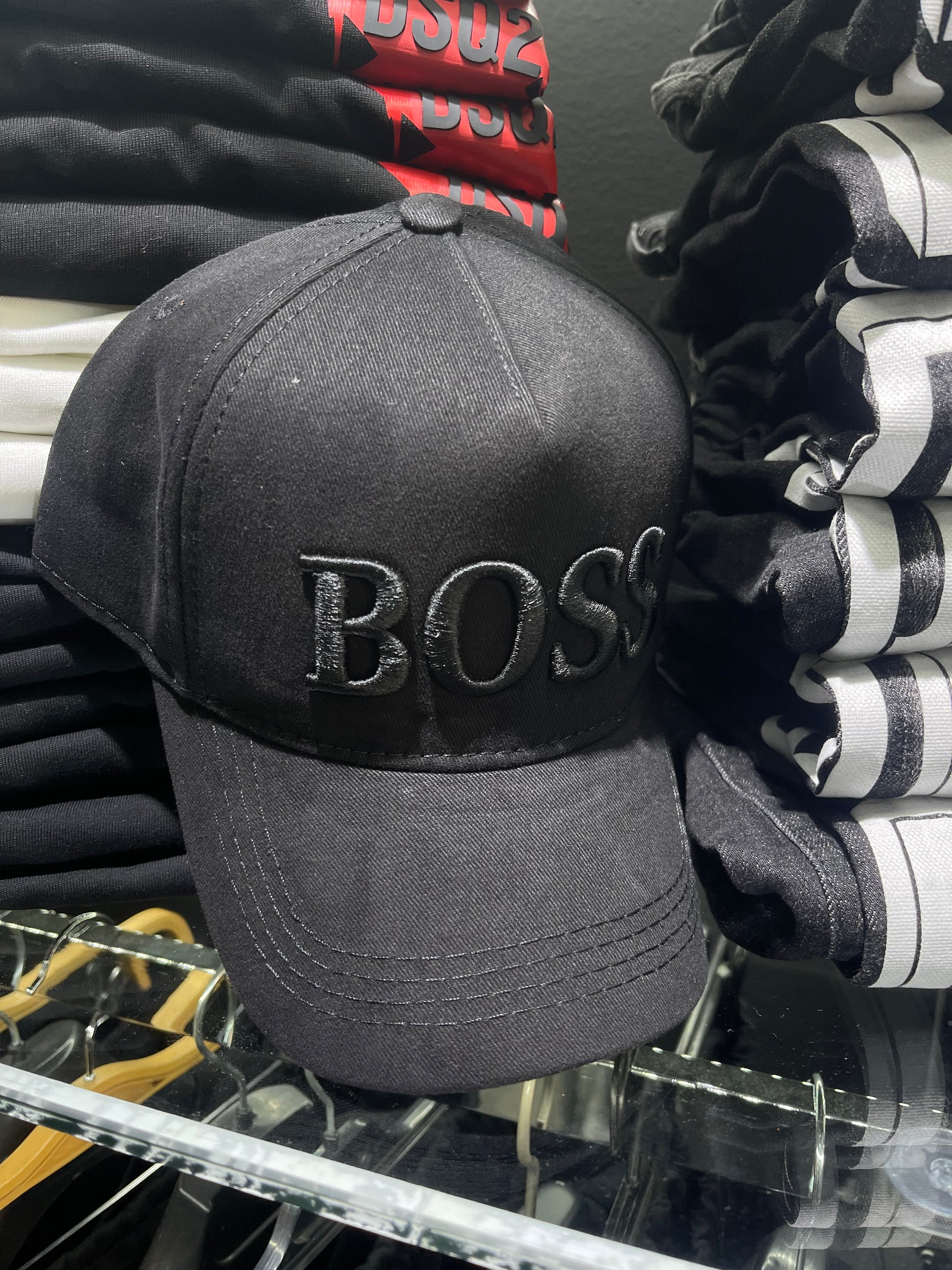 Boss μαύρο-μαύρο