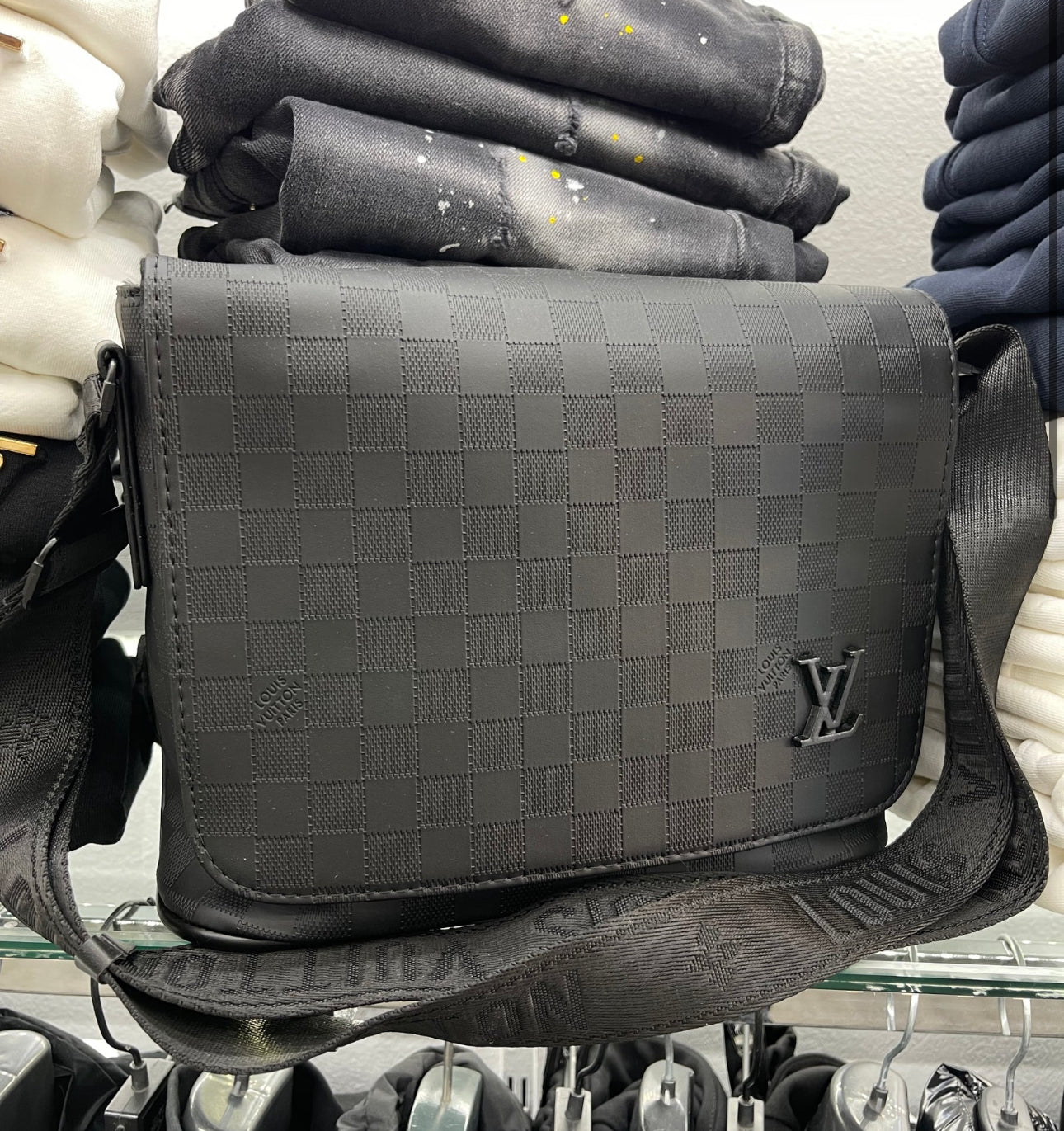 Louis Vuitton damier