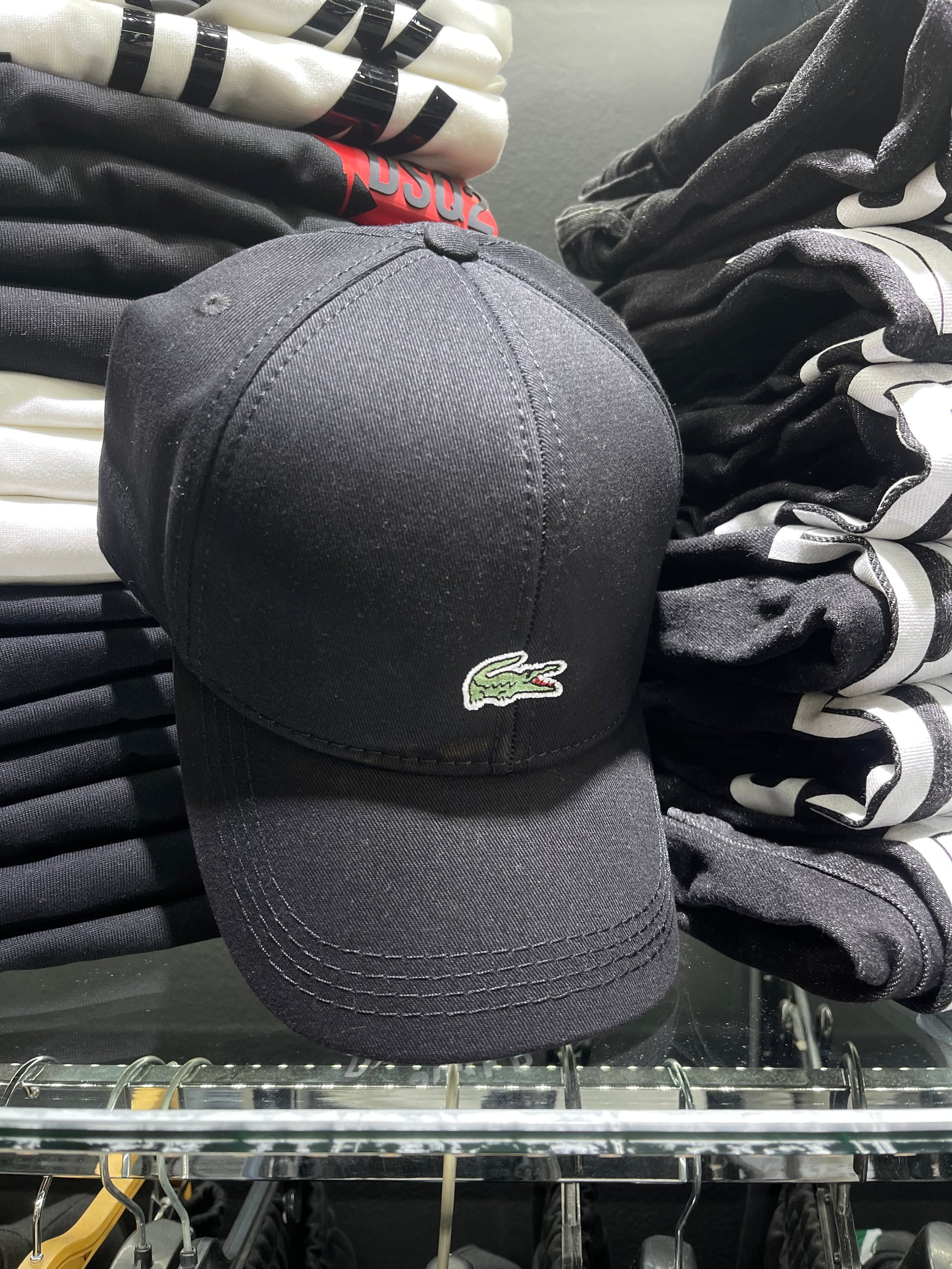 Lacoste μαύρο